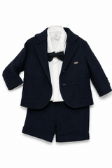 Completo Le Bebé da bambino bianco e blu navy con camicia, papillon e pantaloncino corto, disponibile con giacca o gilet