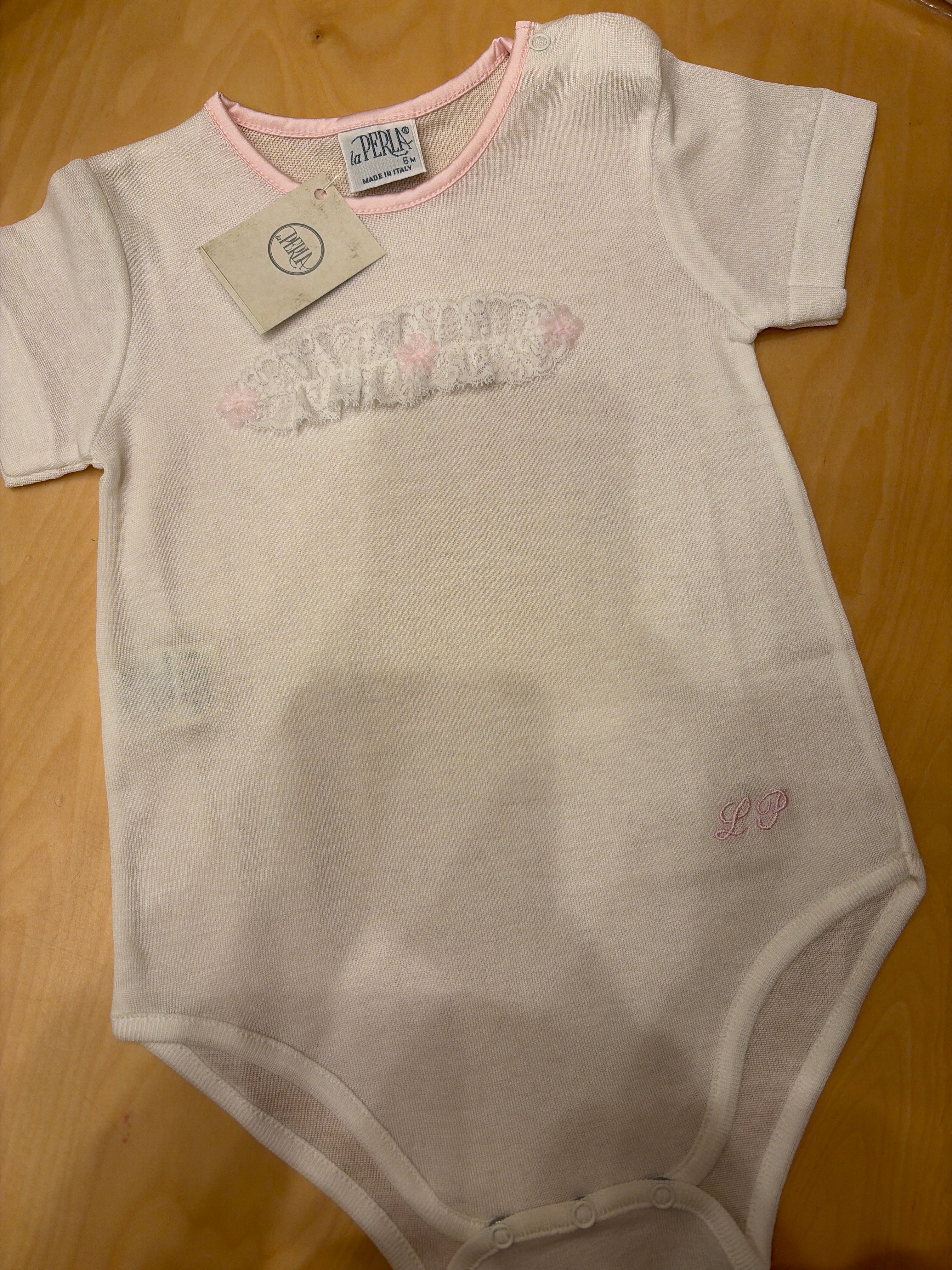 Body in filo di Scozia e pizzo color bianco e rosa - La Perla