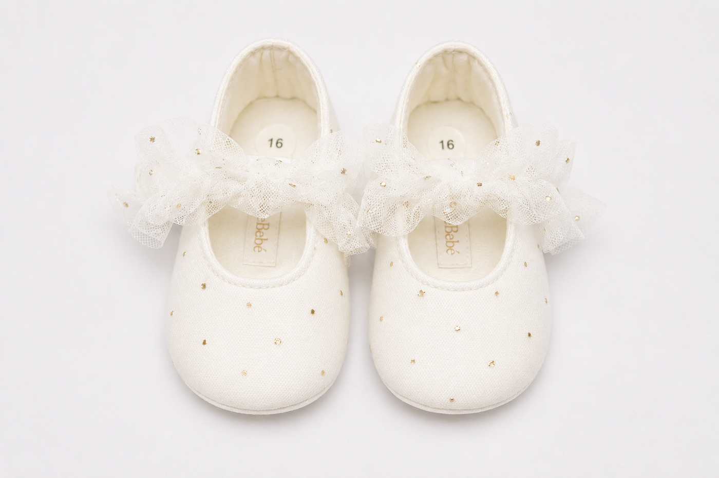 Ballerine Neonata Avorio con Maxi Fiocco in Tulle e Dettagli Dorati – Le Bebé