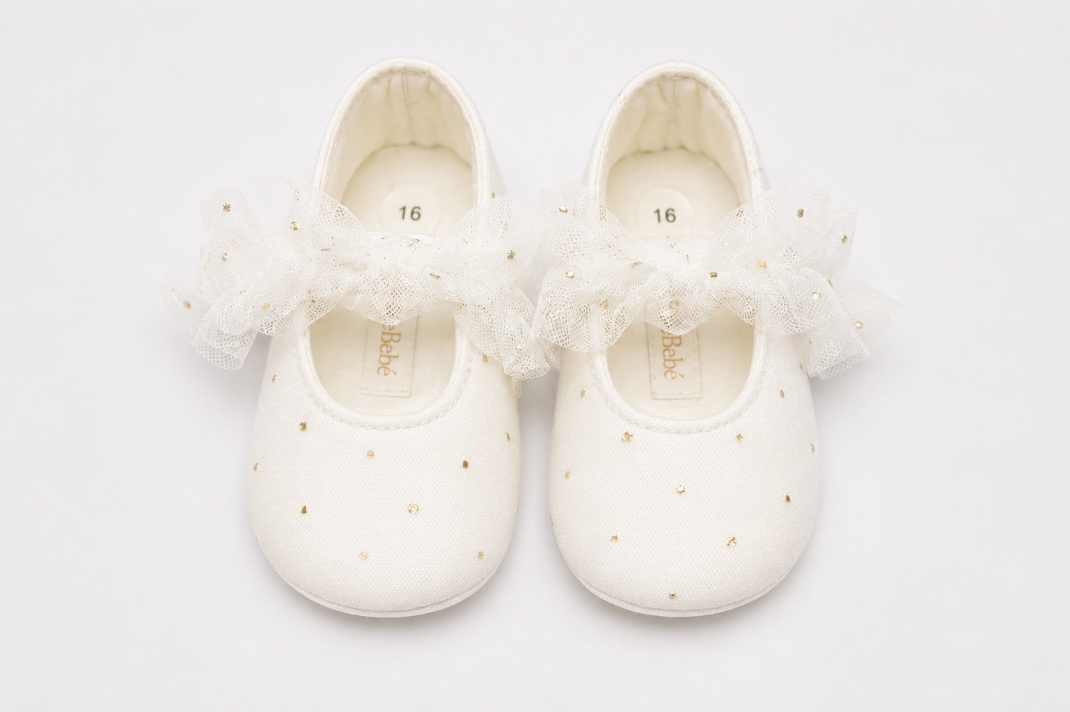 Ballerine Neonata Avorio con Maxi Fiocco in Tulle e Dettagli Dorati – Le Bebé