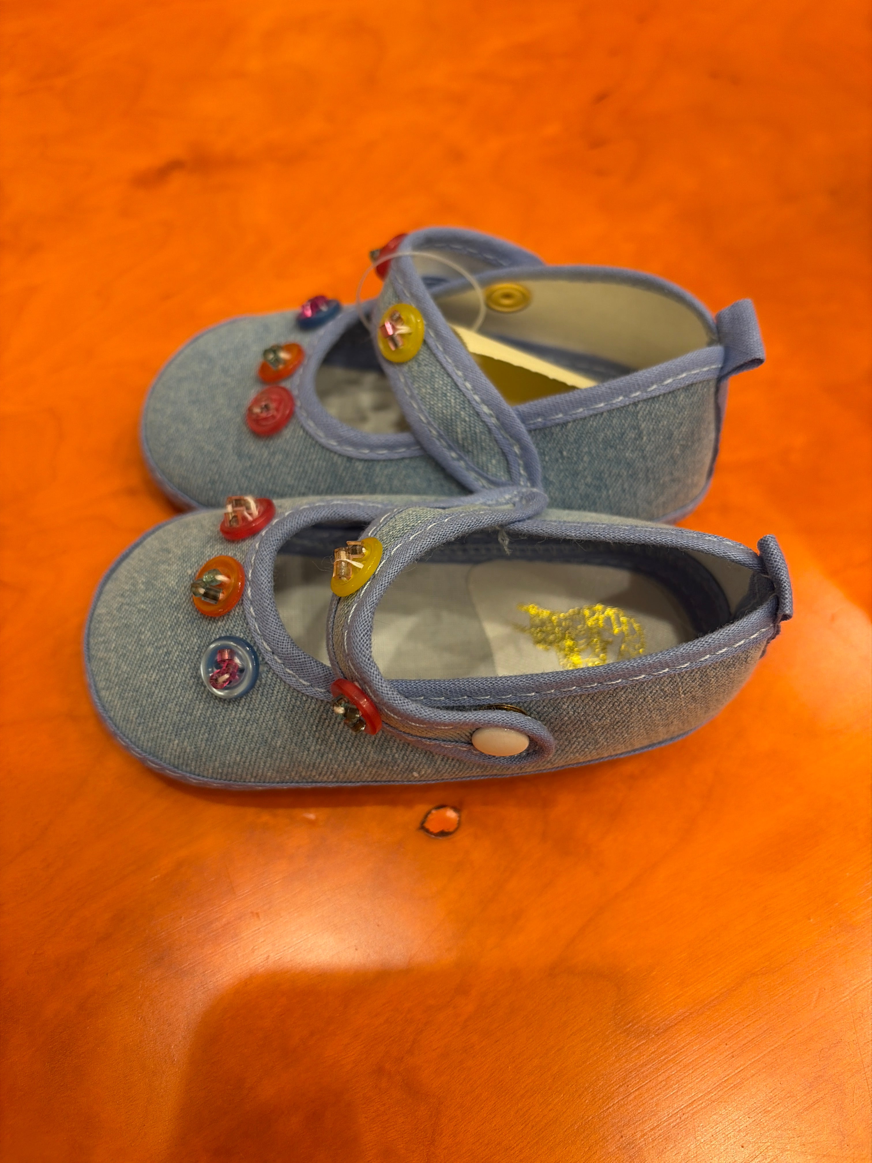 Ballerine Bambina Jeans con Cinturino a Strappo e Bottoni Decorativi Multicolor - Il Trenino